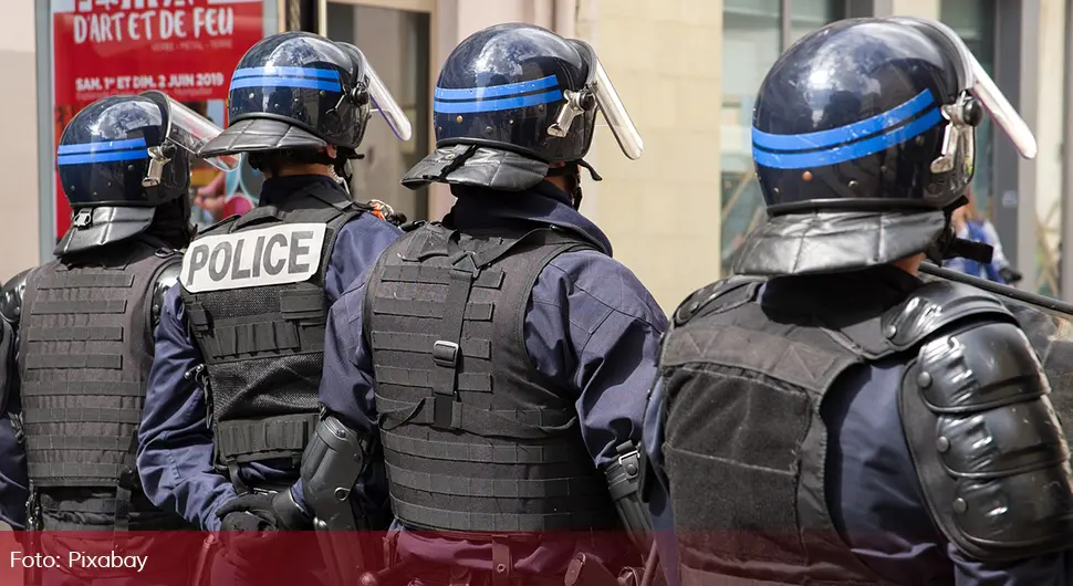francuska policija.webp